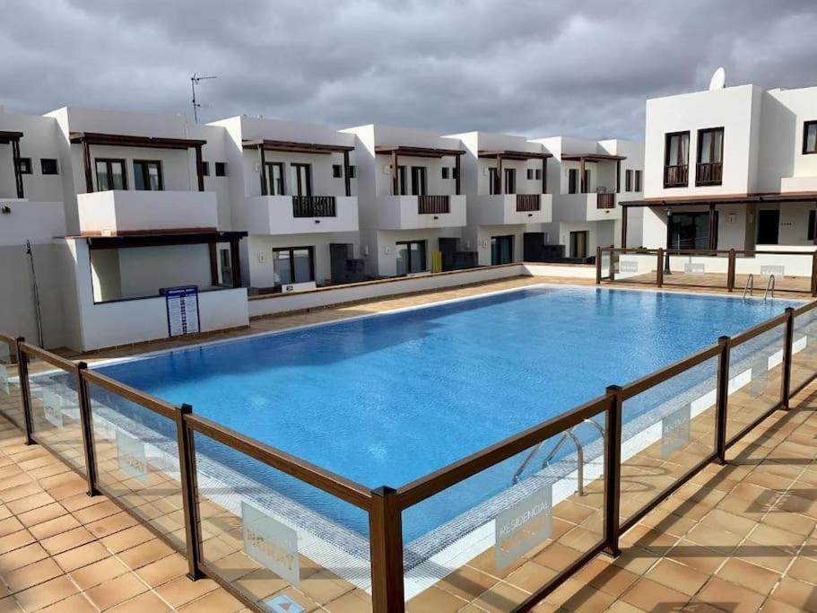 Casa Marla Mit 3 Schlafzimmern Und 2 Badezimmern Puerto Calero Ngoại thất bức ảnh
